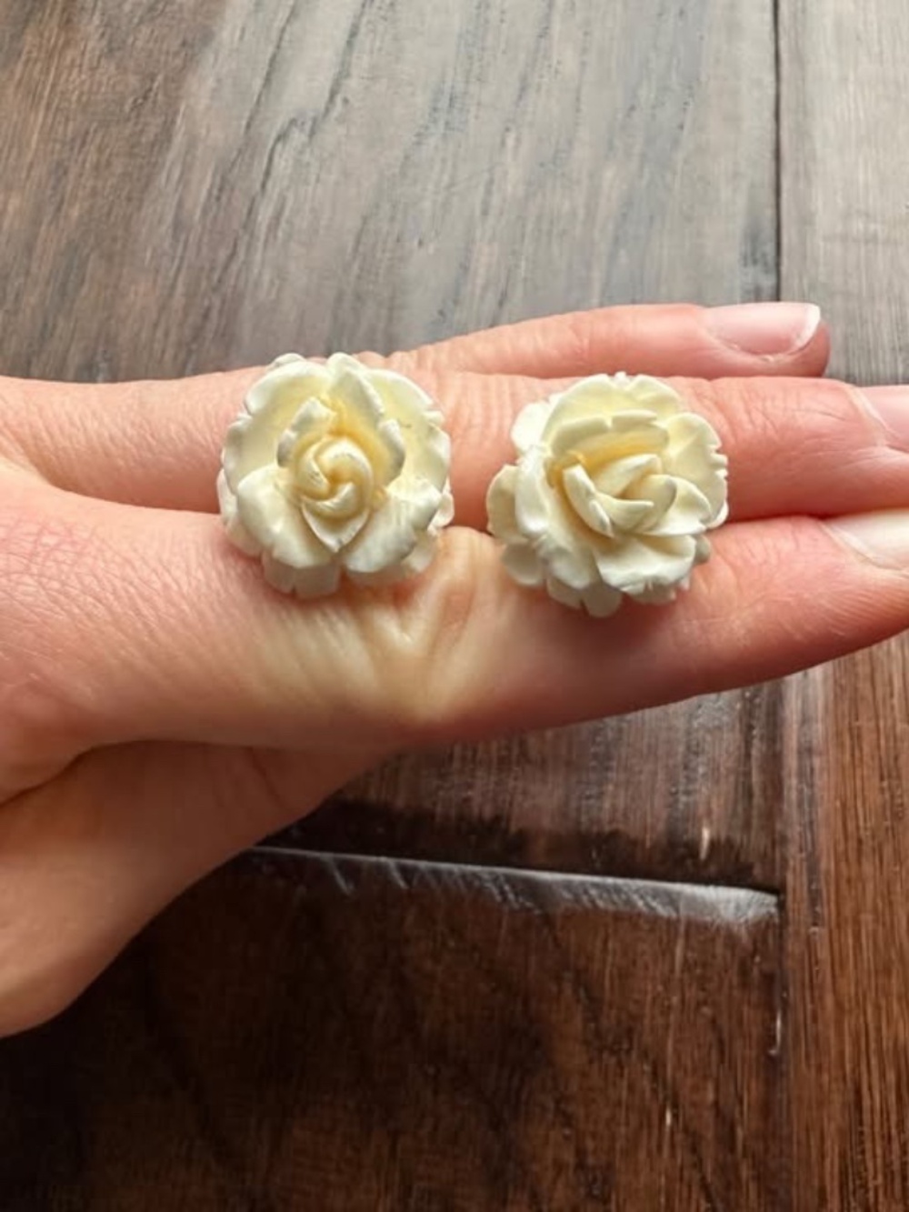 Cream Rose Stud Earrings | Fashion Jewelry - Picture 5 of 6